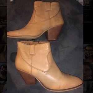 Forever 21 tan ankle booties size 7